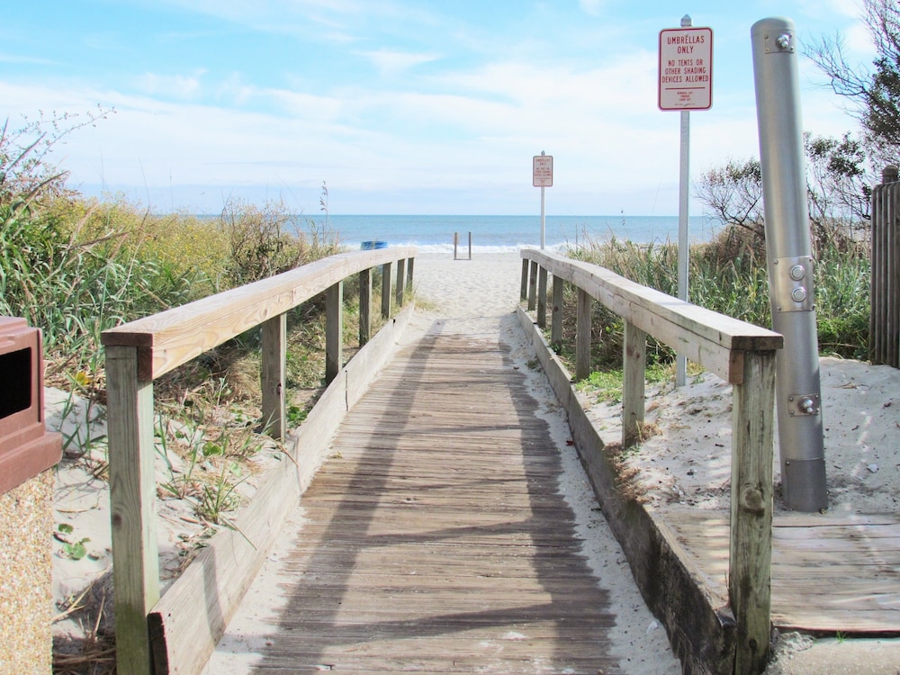 The Dunes Towers by Palmetto Vacations