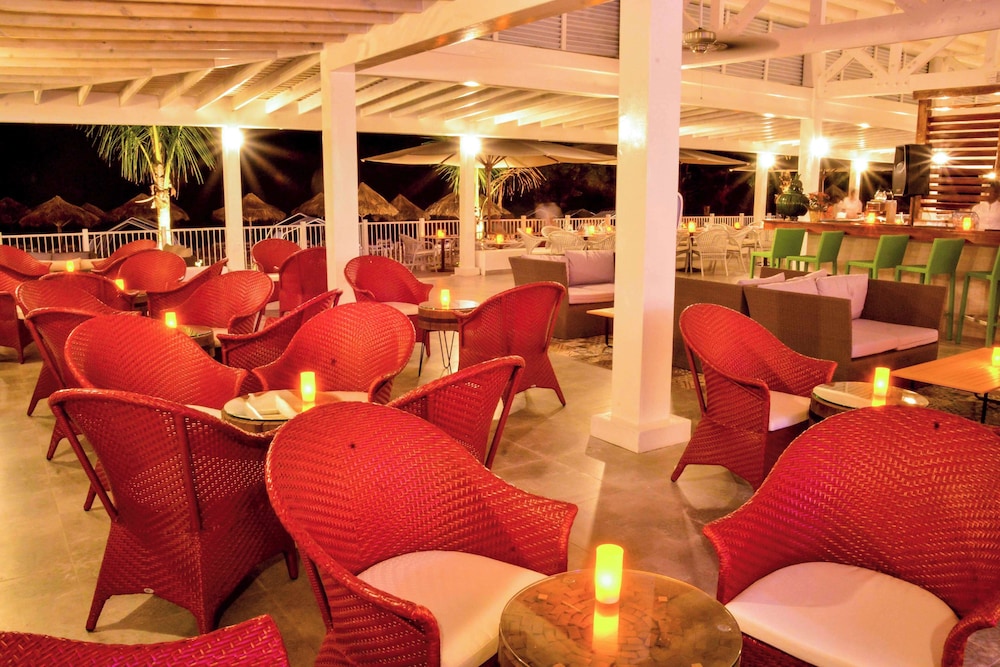 Grand Decameron Cornwall Beach, A Trademark All-Inclusive Resort