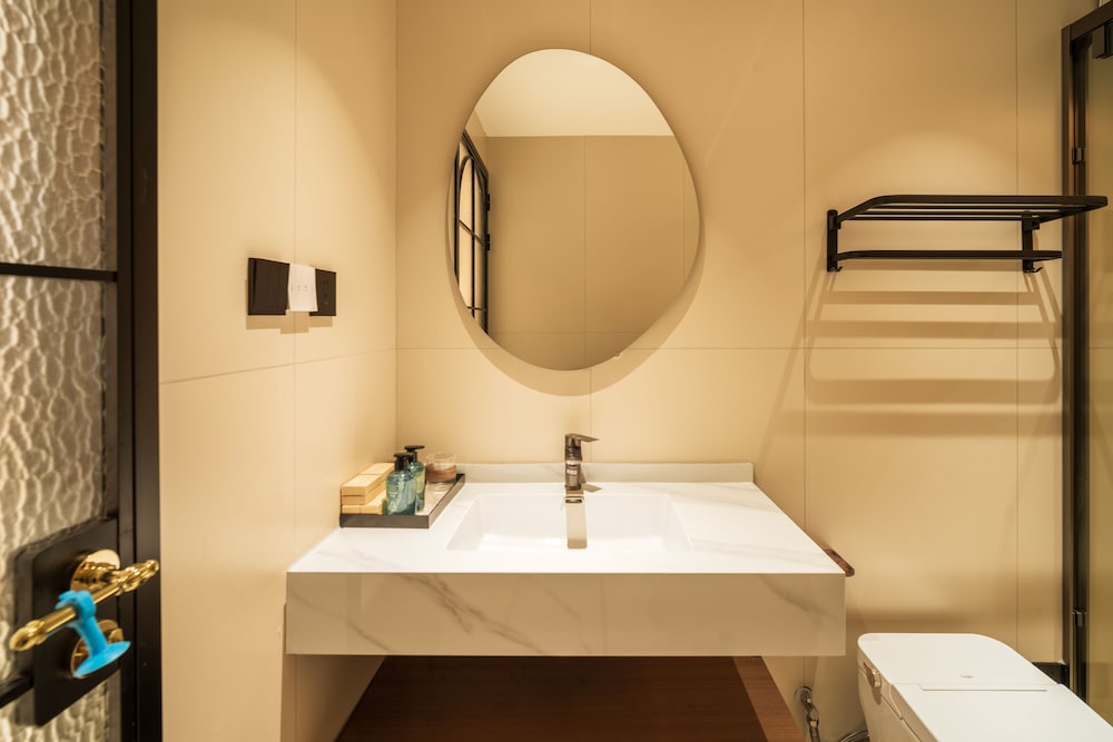 Jingdezhen Streamside B&B (Taoxichuan Cultural & Creative Zone Branch)