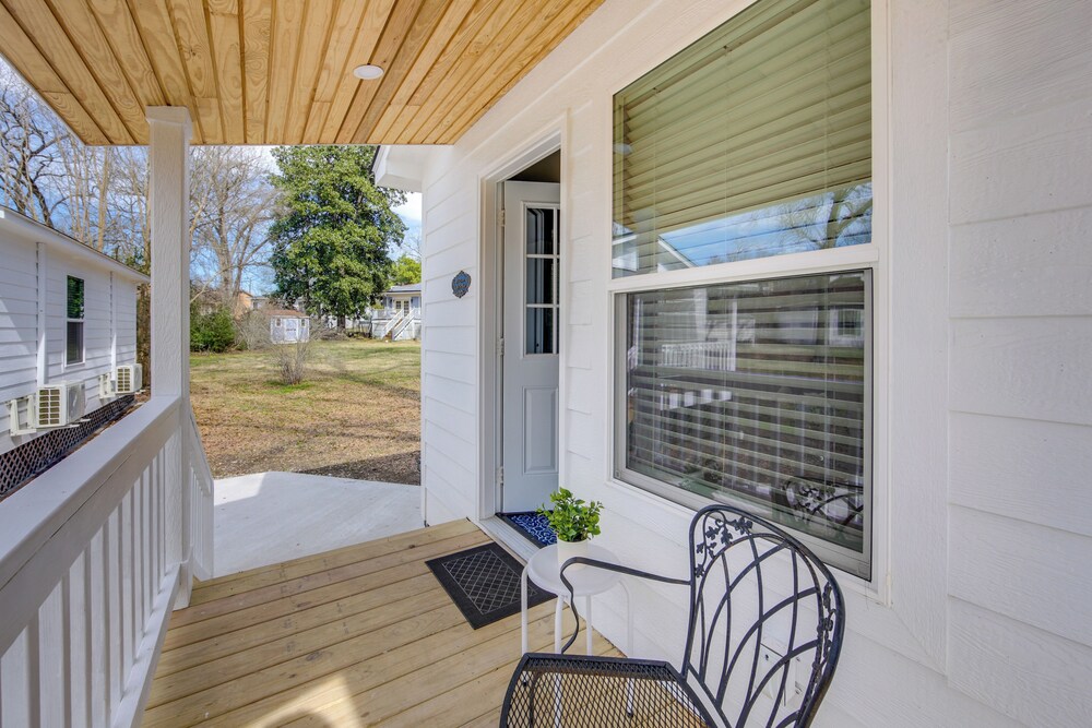 Half-mi to Dtwn: New Cottage in Jefferson!