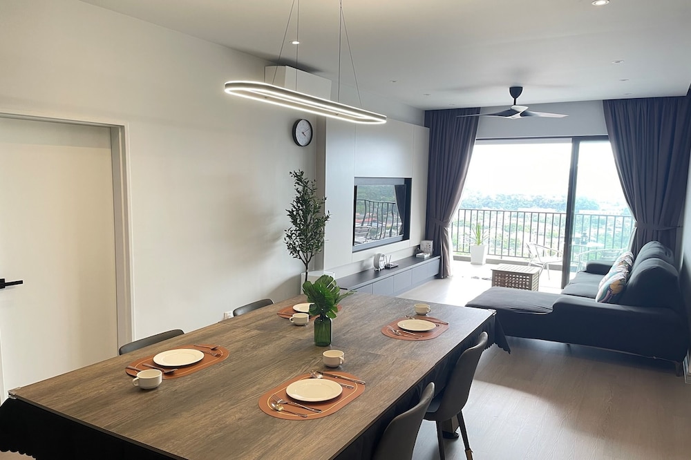 Netizen Cheras Residence by Emily in Town