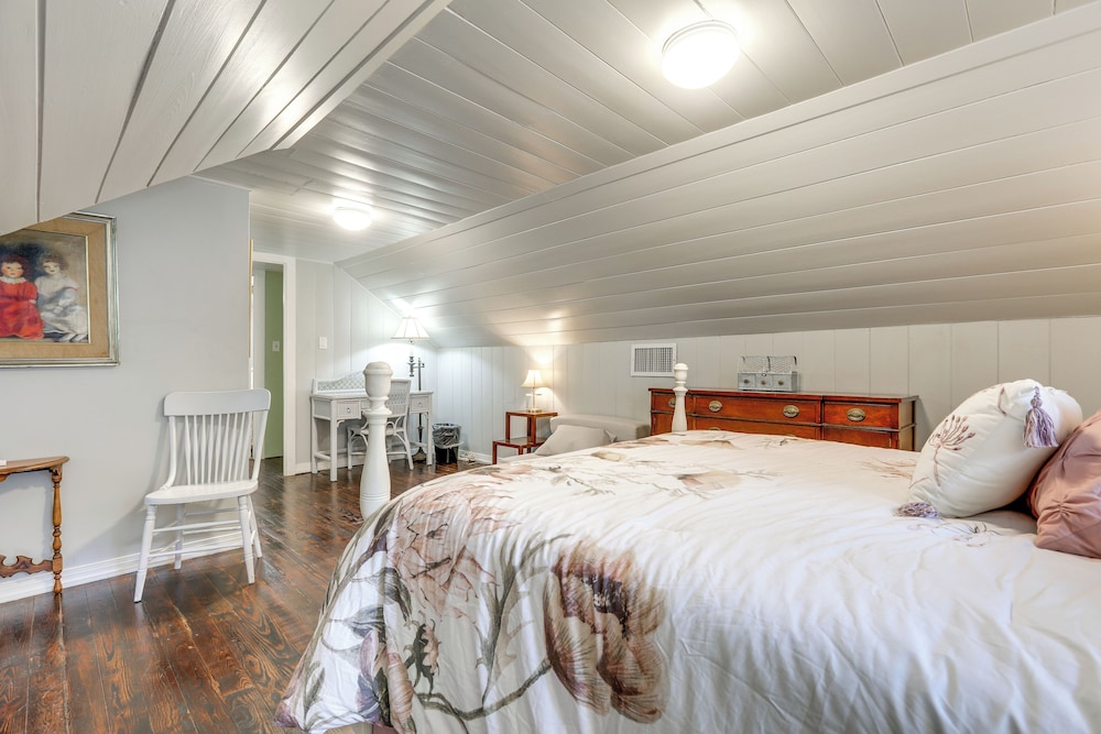 4 Mi to Jetty Park Beach! Family Home w/ Game Room