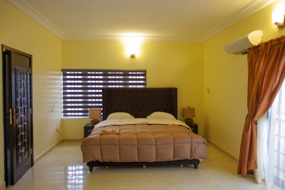 Gemini Place Apartments