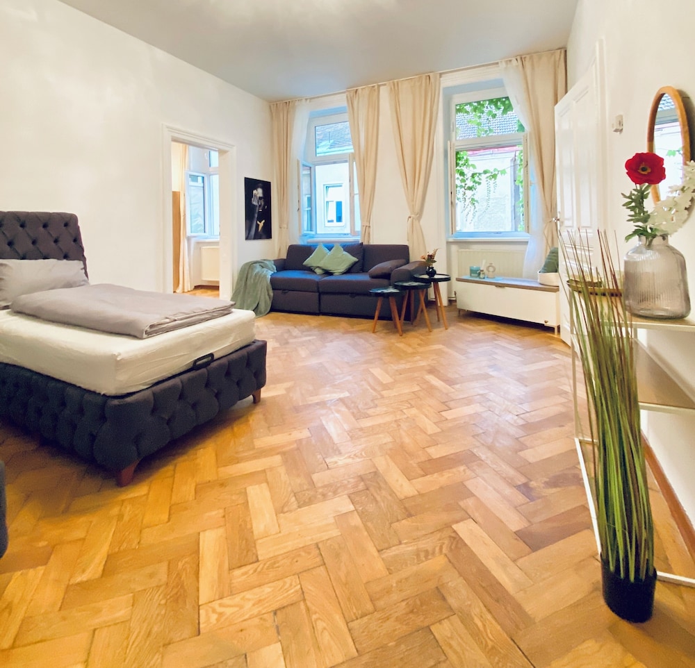 Cozy 2BR Apartment Close to Westbahnhof