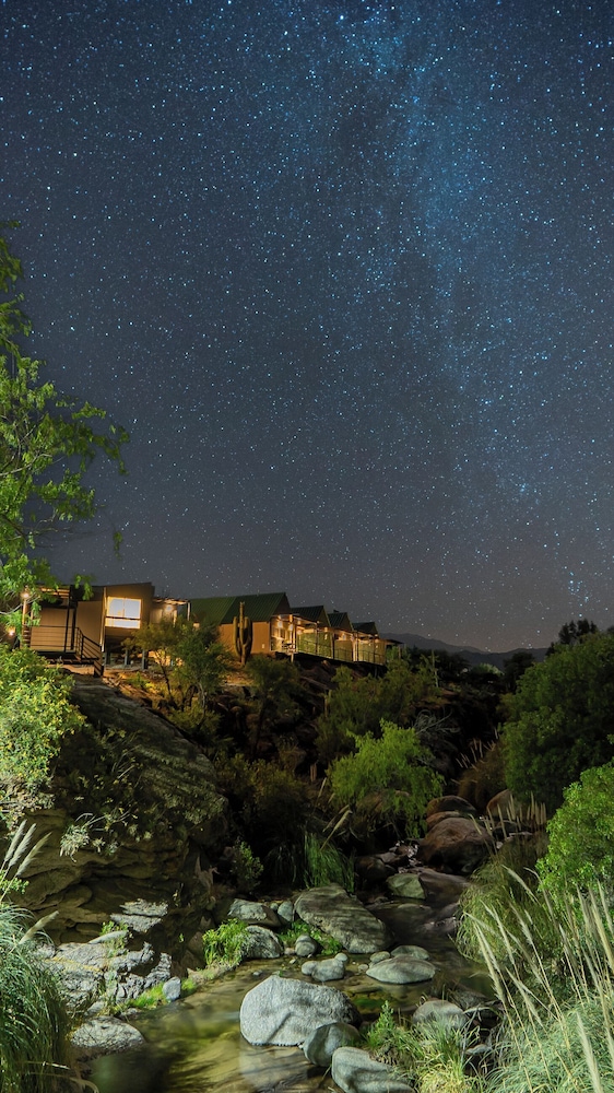HUACO LODGE