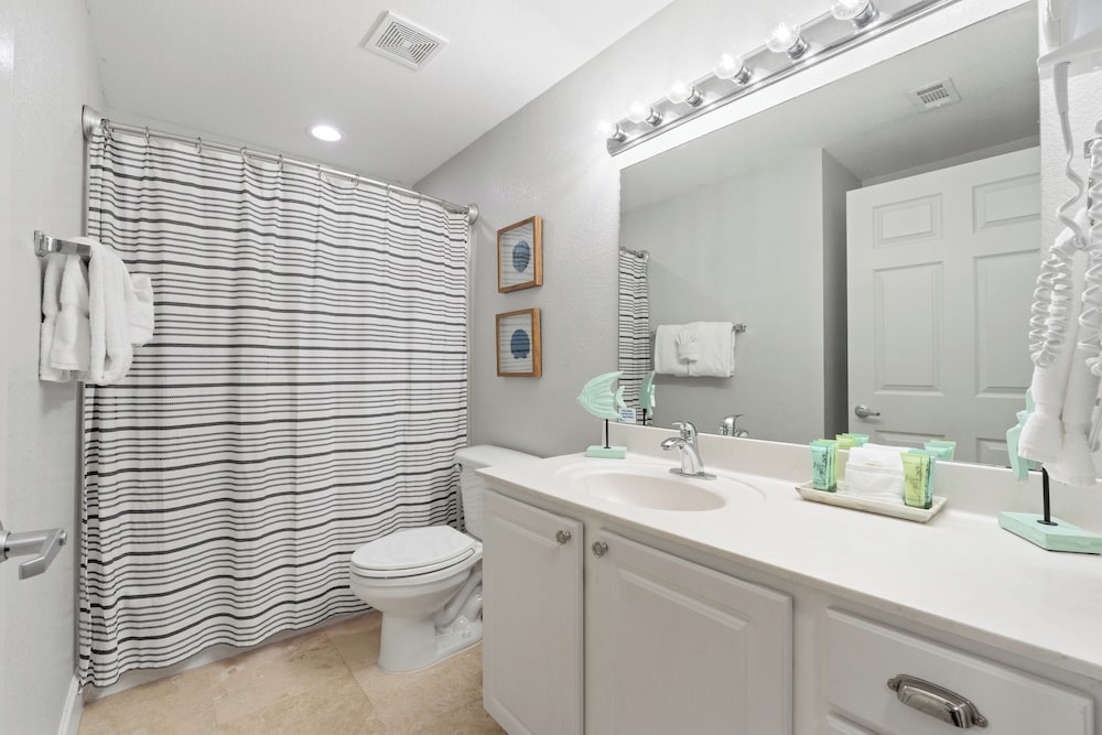 Tidewater by Book That Condo
