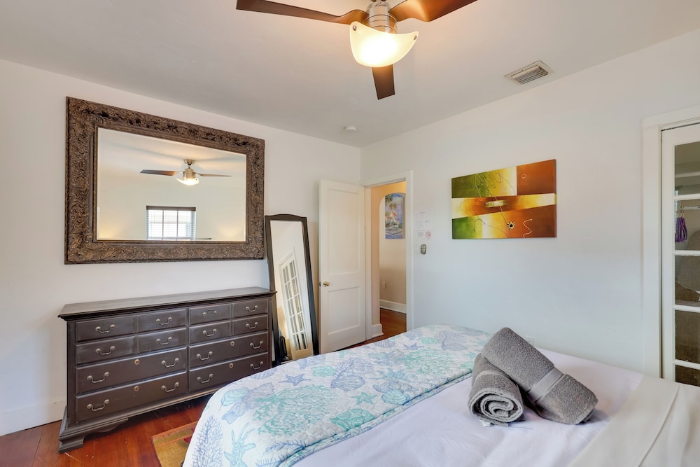 House w/ Shared Pool Access: 4 Mi to Beaches!