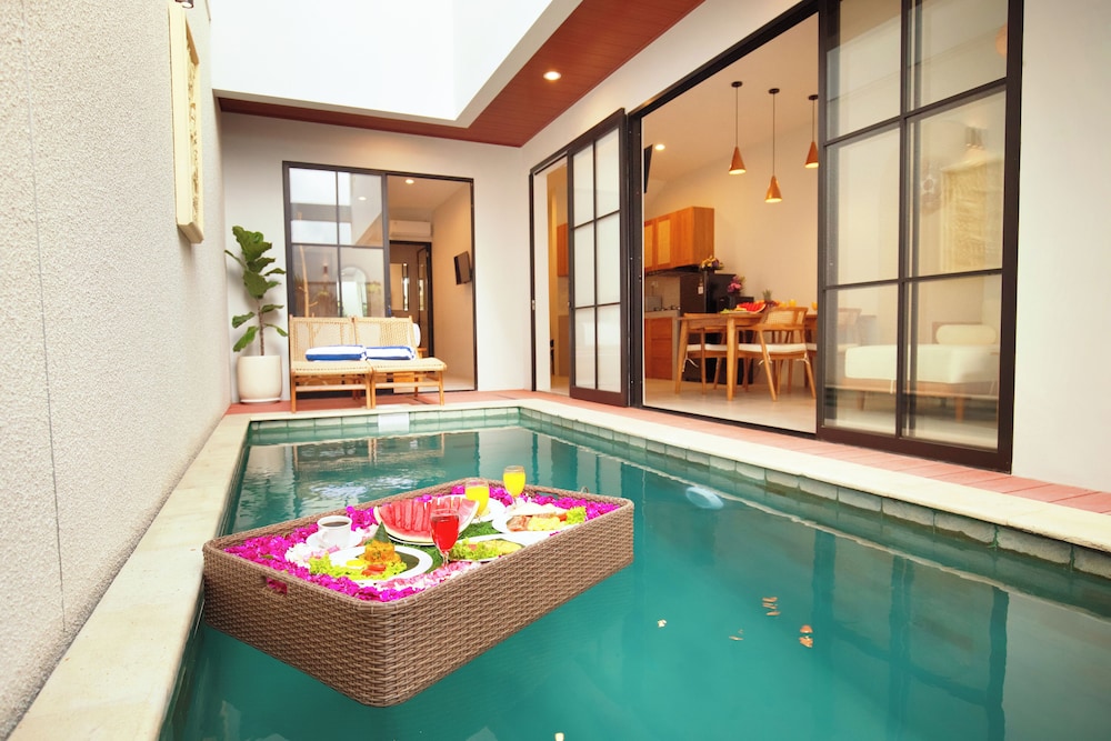 The Canggu Dome 3-Rooftop Villa