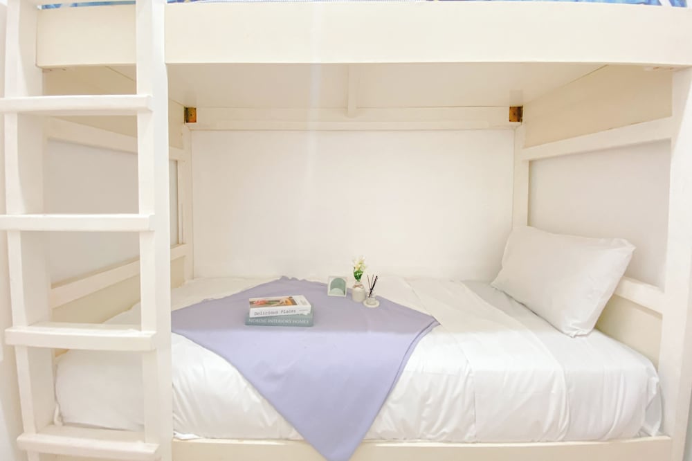 Good Place And Comfortable 2Br At Green Pramuka City Apartment