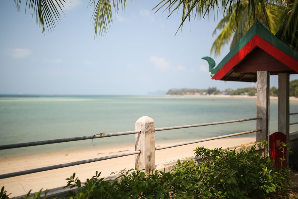 Charu Bay Villas
