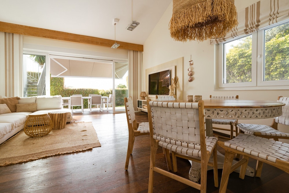 Villa in Marbella Near Beach
