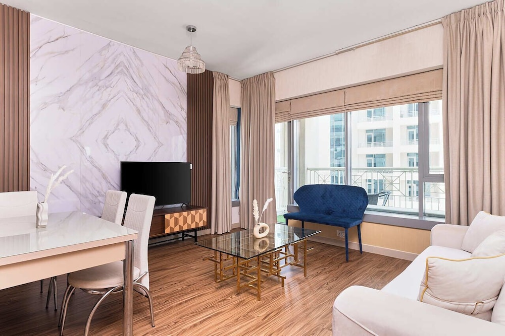 Bellavista-Striking-1Bedroom with Annex