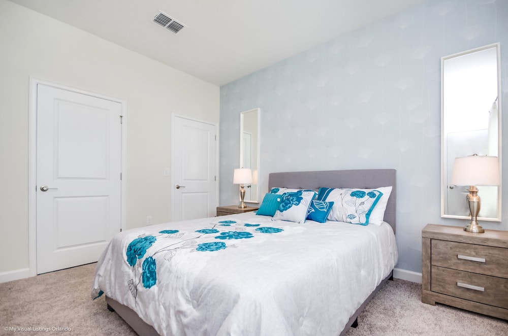 4 Bed 3 Ba Champions Gate Pool Home view 5