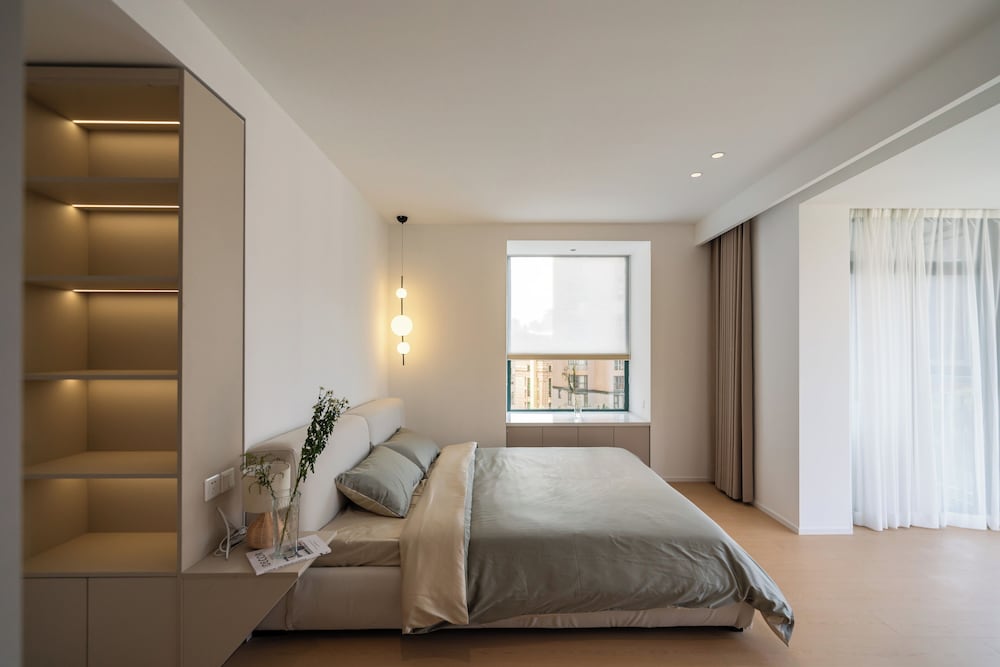 Book and Bed - Xujiahui