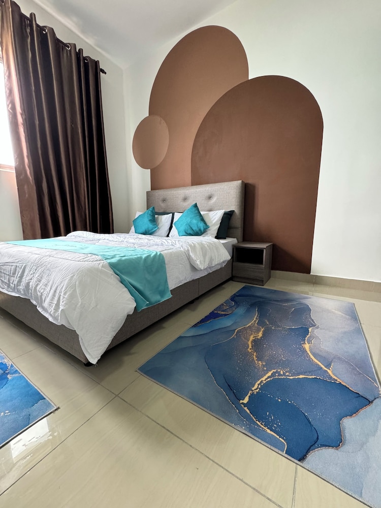 Skylake Residence Luxury Family Holiday