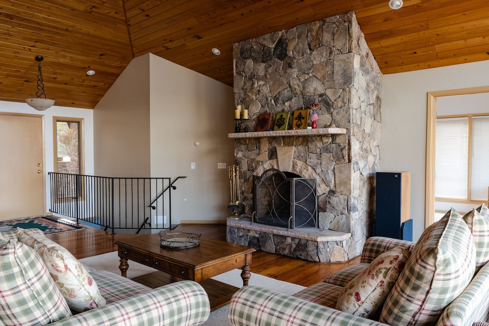 stayNantahala - Smoky Mountain Cabins
