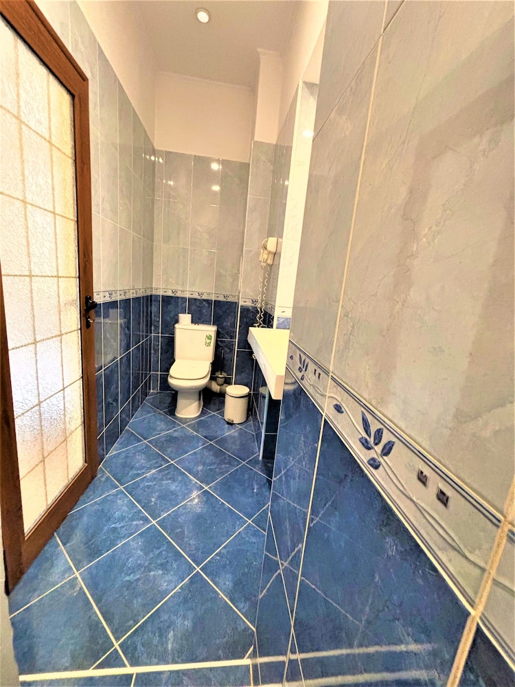 Lopera Guest House