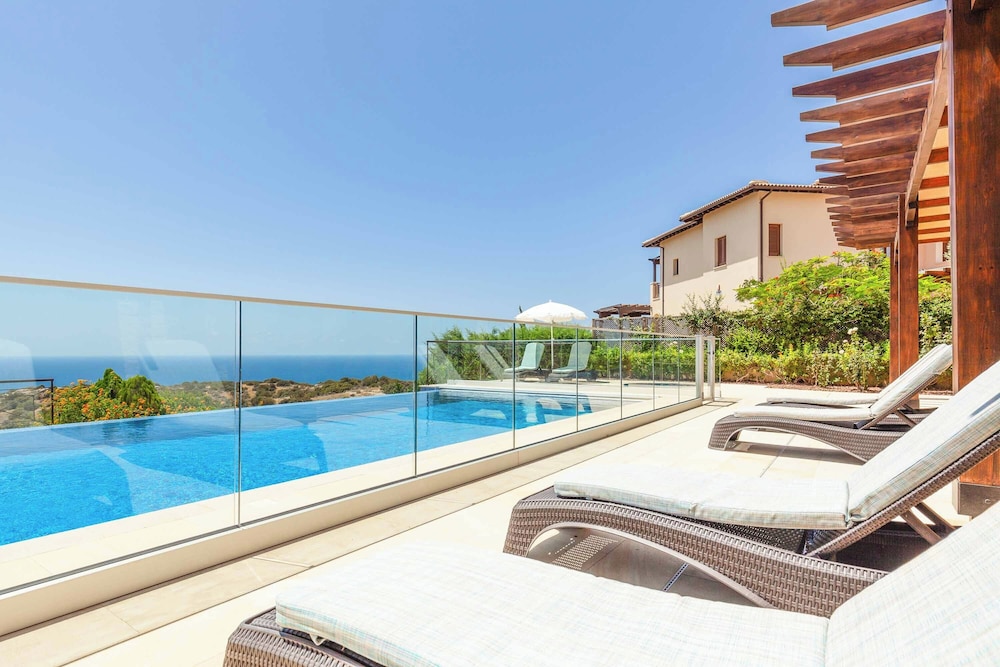 Aphrodite Hills Mythos Collection Villa Av05