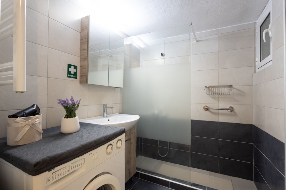 Comfort Apartment With 2 Bedrooms