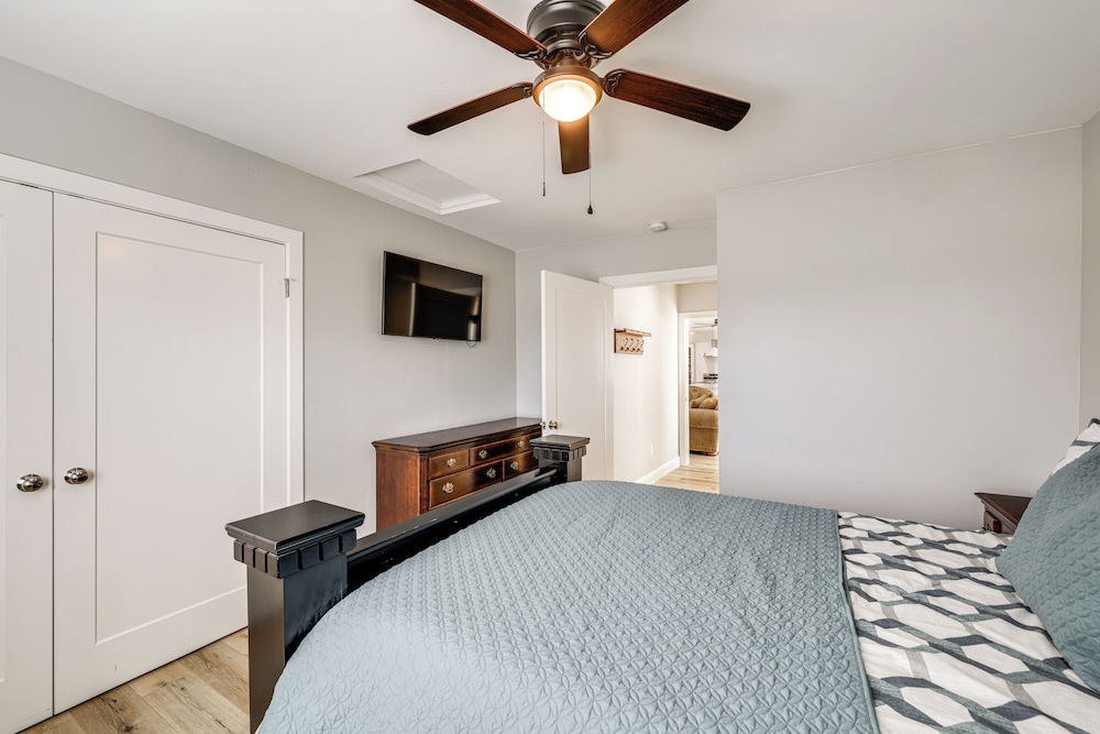 Quaint Hughson Vacation Rental, Walk to Downtown! - Property Image 23