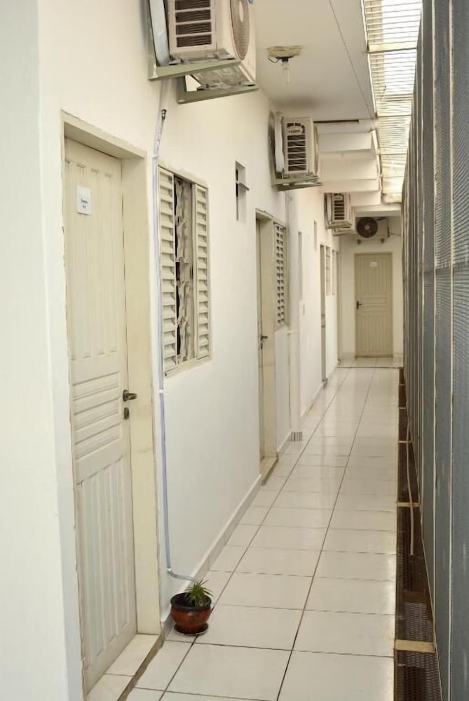 Lize Hotel-Hostel
