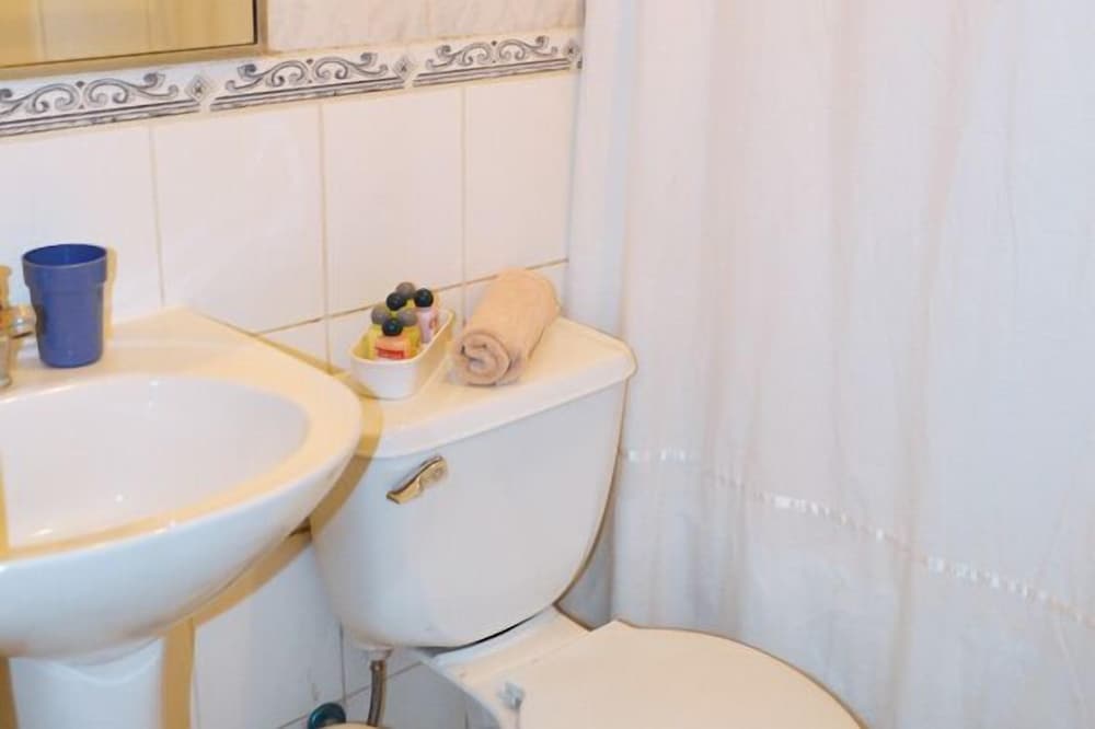 Hostal Almenas