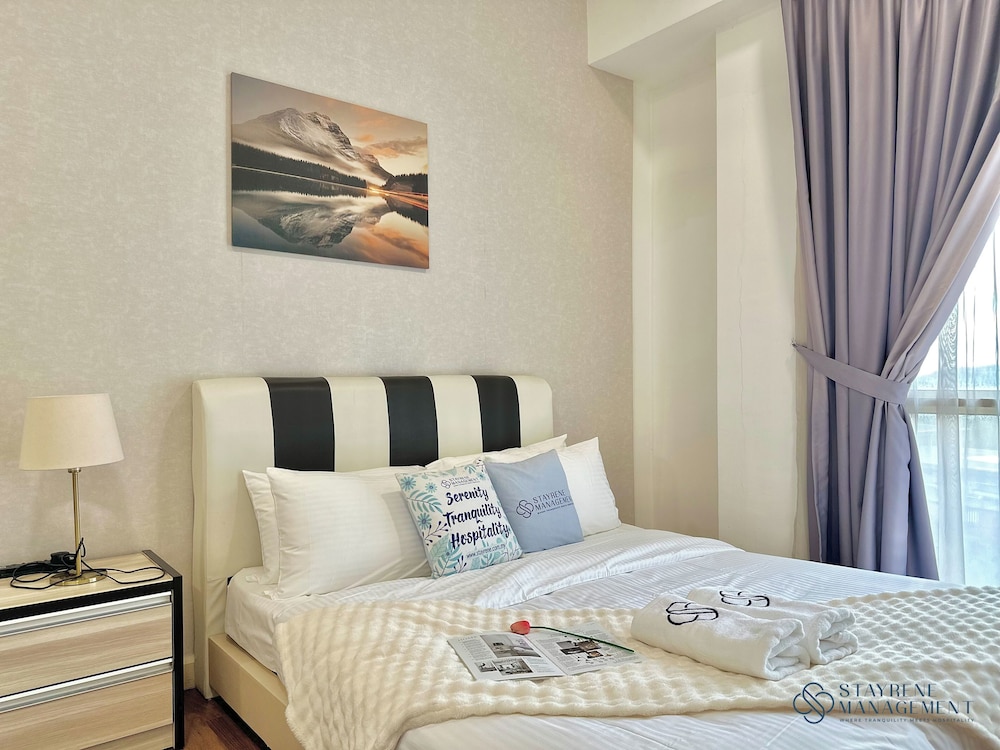 Afiniti Residences Medini by Stayrene