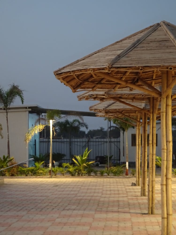 SIMBOR BEACH RESORT