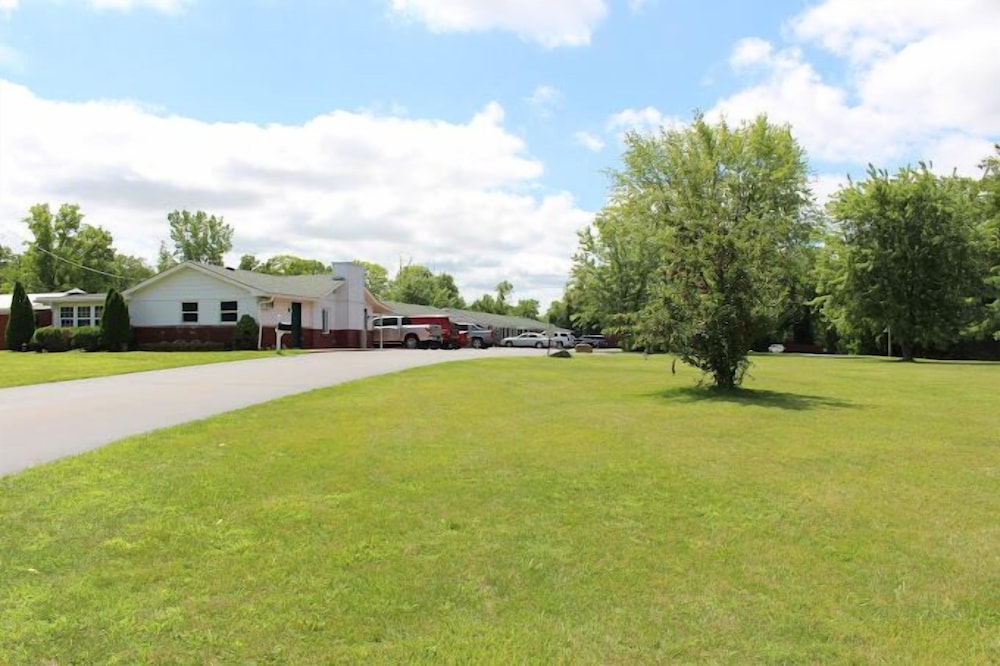 BlissPoint Inn FKA Motel 6t7