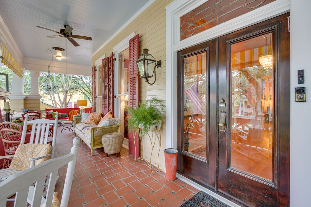 New Orleans Vacations - Lavish New Orleans Haven w/ Private Pool! - Property Image 3
