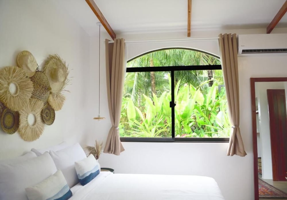 Villa Pura Vida Apartments Siargao