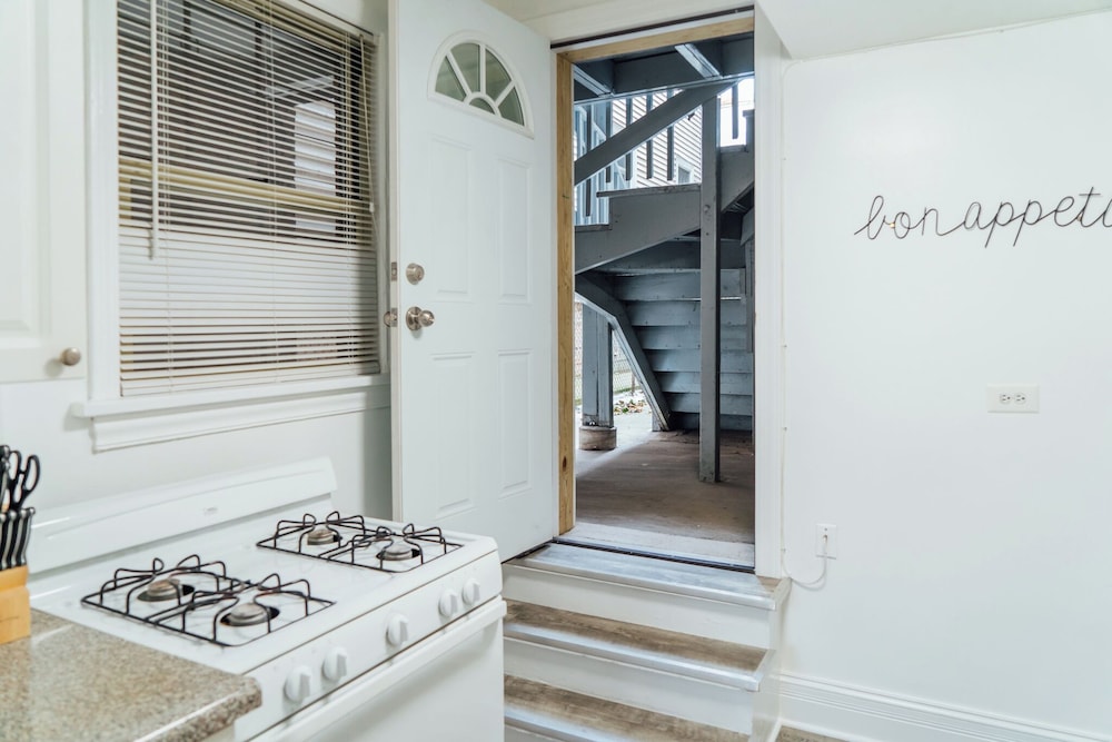 1BR Modern Apt - Mfield 33-G