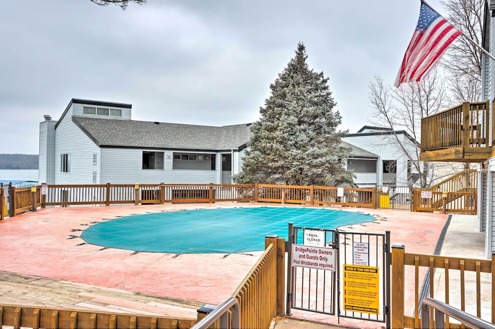 Lakefront Retreat w/ Community Pool in Osage Beach view 5