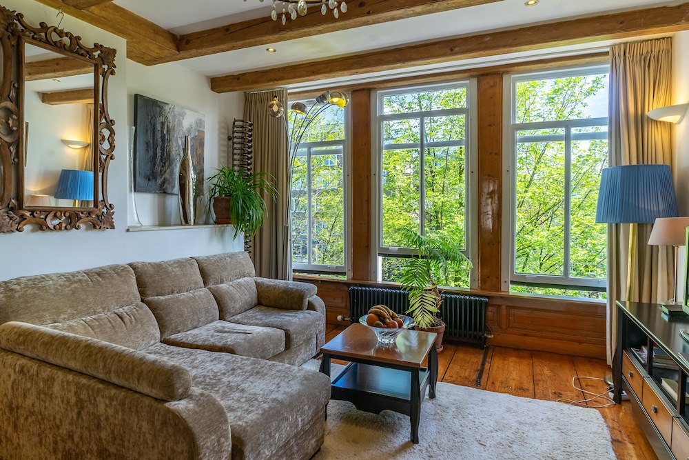 B&B Singel Suites photo 5