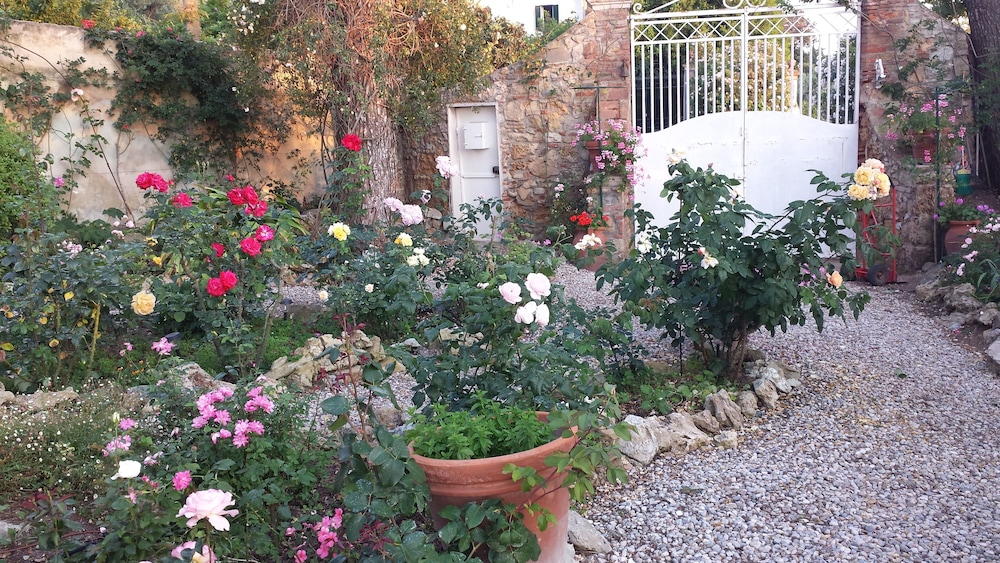 Villa Cassuto Maison de Charme view 2
