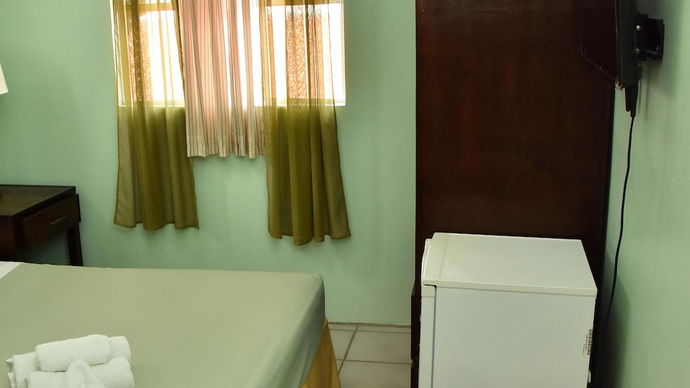 Room in Guest Room - Aanola Villas 6a Tranquil Privy Bedroom view 4