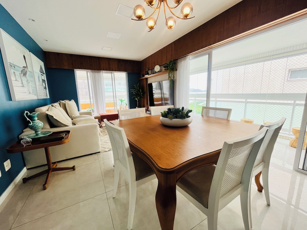 CM 304 - luxo conforto em frente ao mar