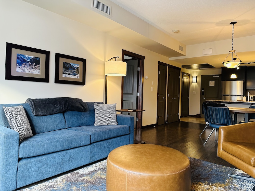 Mountain Retreat - Heated Pool & Hot-tub