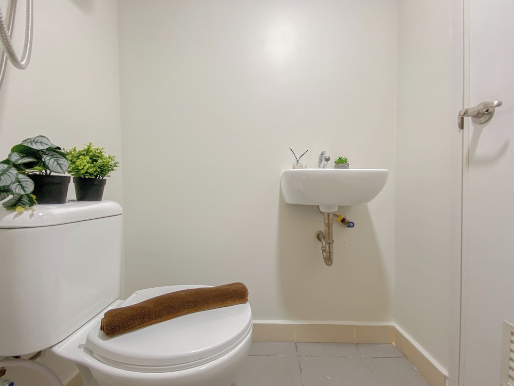 Best Deal Studio At Meikarta Apartment