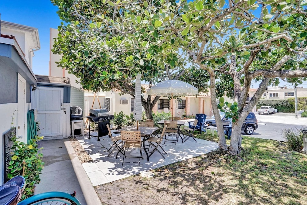 Marine Villas 6 in Hollywood