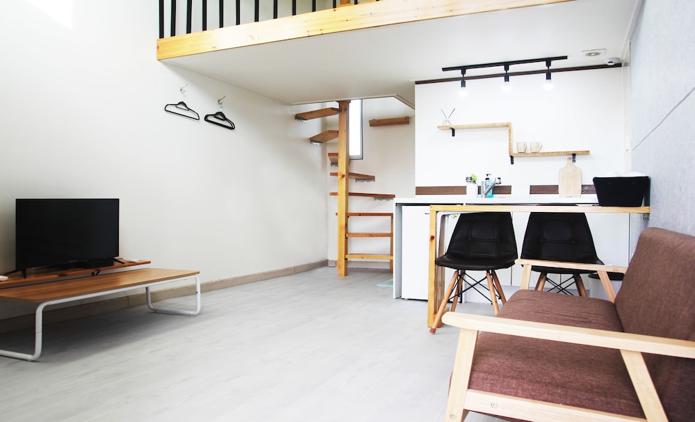 Hyun's House