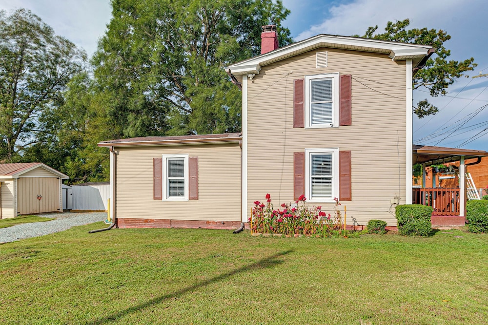Walk to Historic Dtwn Burlington: Home w/ Yard