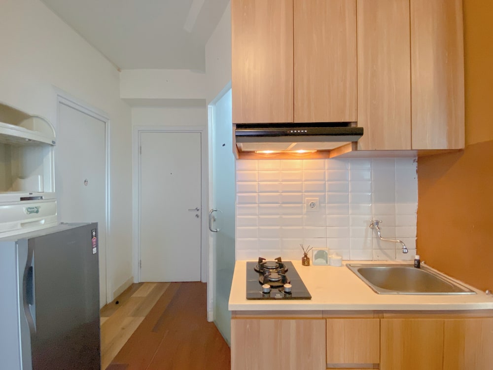 Cozy Living 2Br At Green Pramuka City Apartment