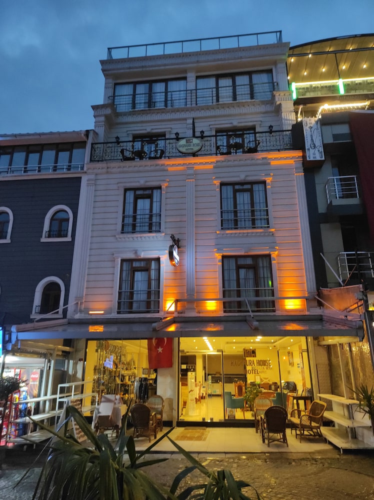 Magnaura House Otel - Image 31