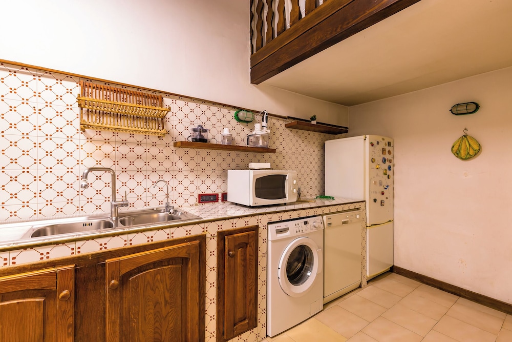Villa Paola - Hidden Panoramic Garden and Terraces by Napoliapartments