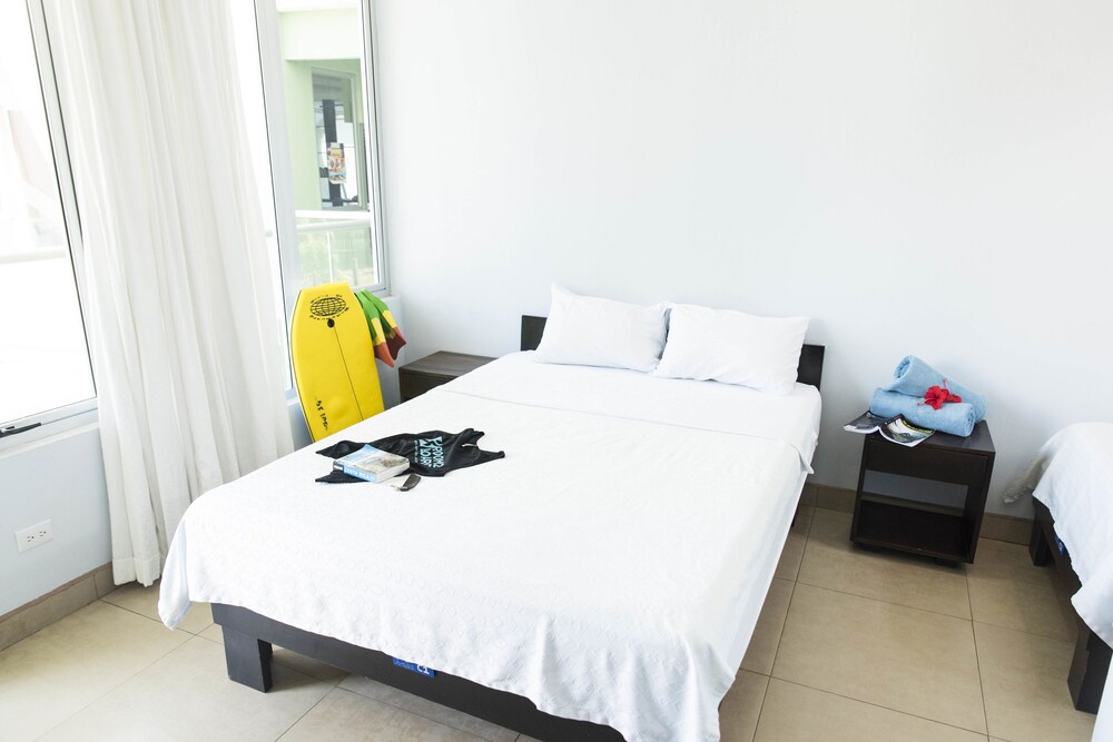 Room2Board Hostel and Surf School