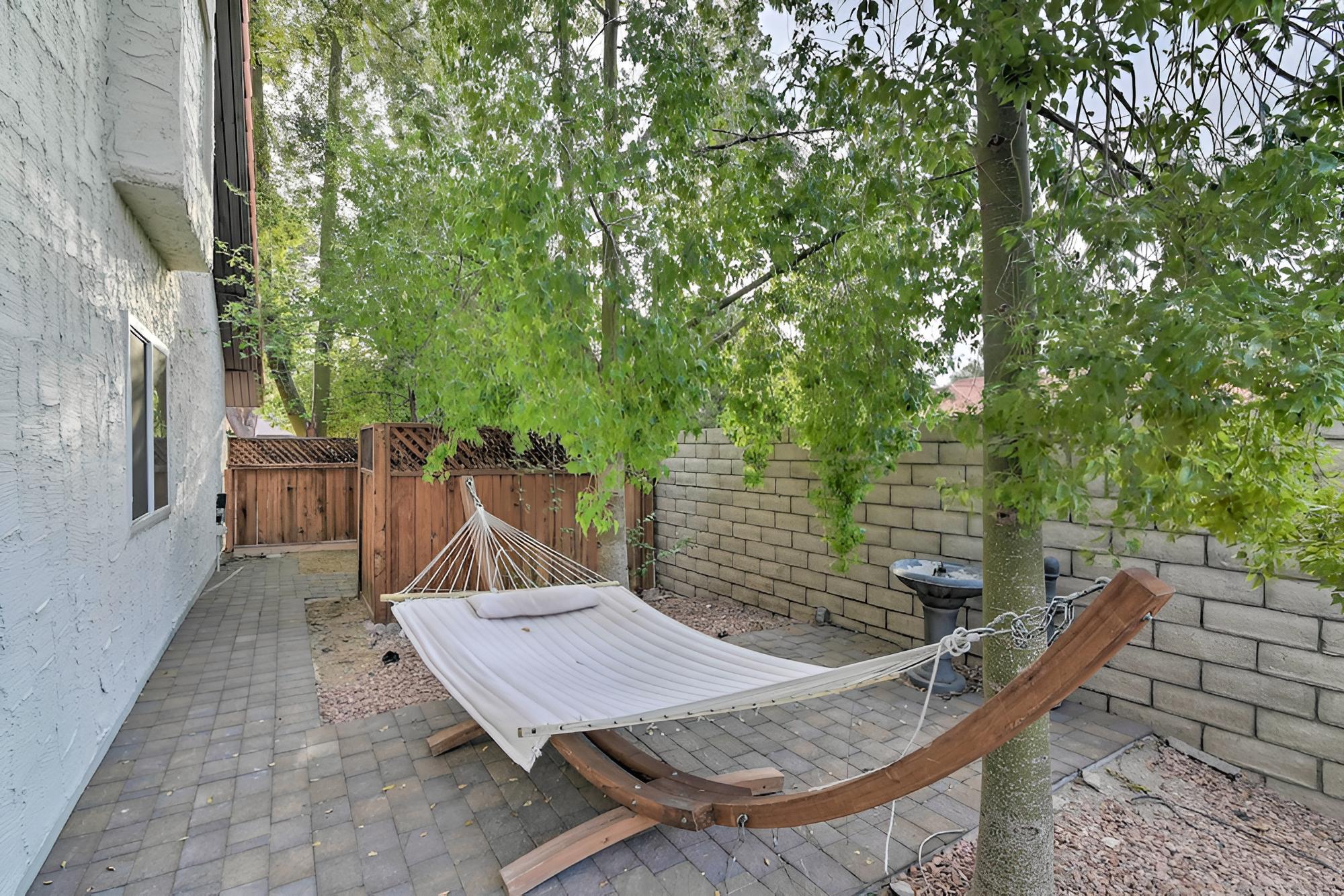 Las Vegas House w/ Pool & Hot Tub - 1 Mi to Strip! - Image 3