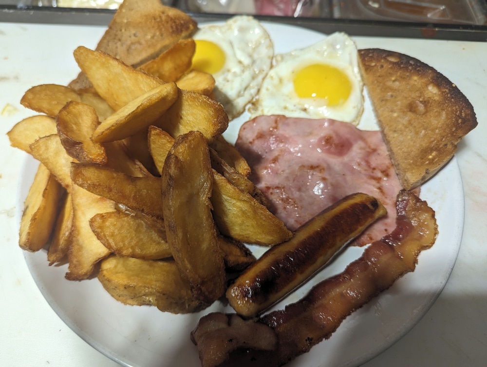 641 Grill & Motel