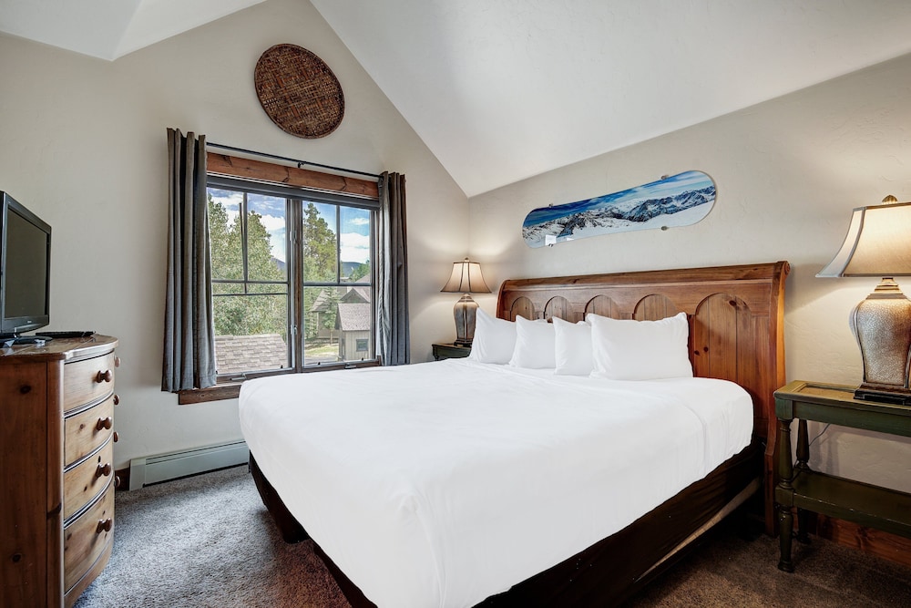 Private Townhome Close To Ski Back And Hot Tub 3 Bedroom Townhouse