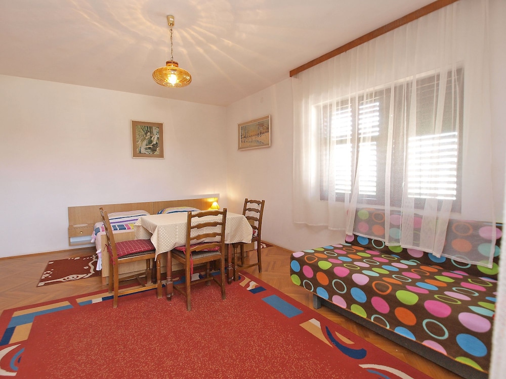 Apartment Ana 1068